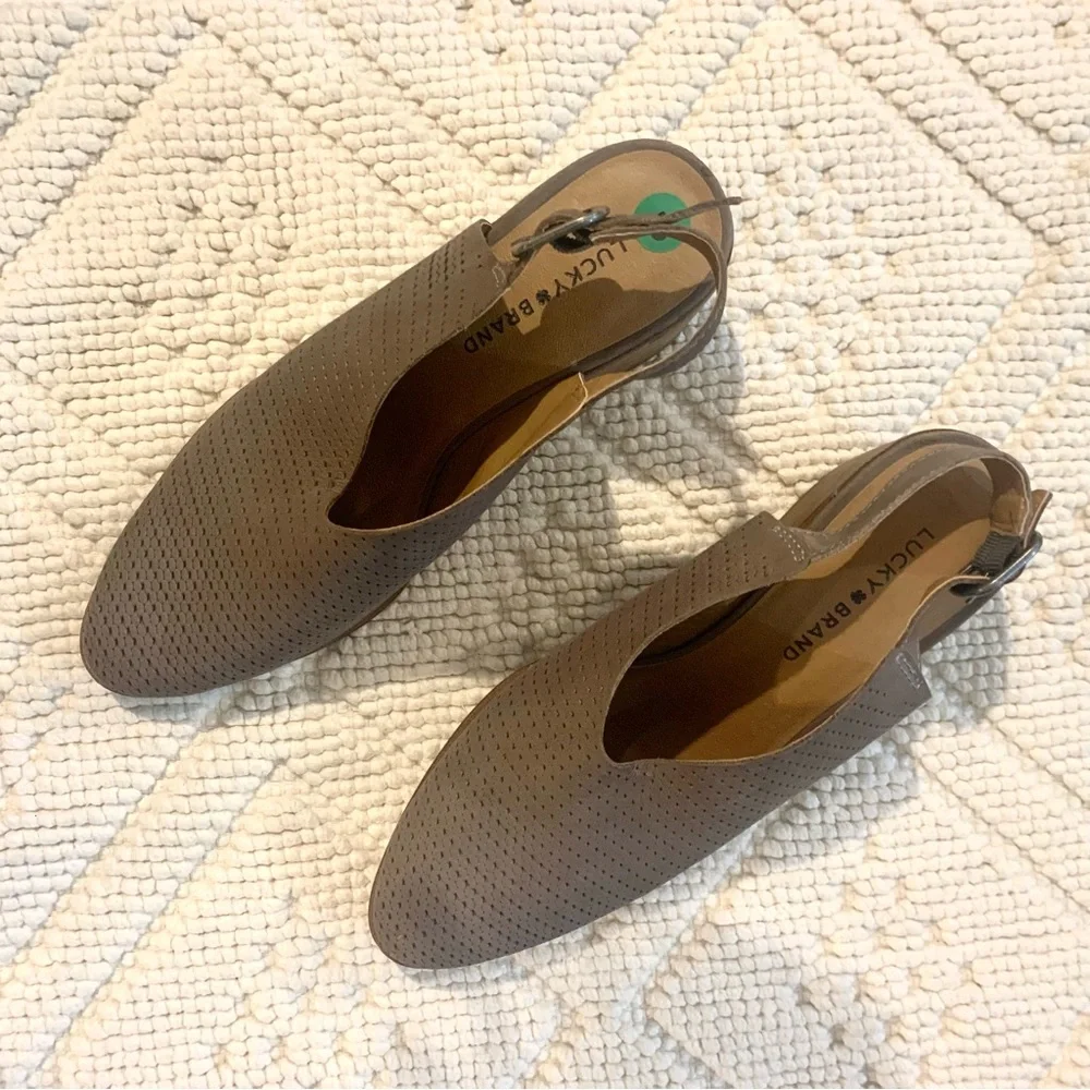 NWOB Lucky Brand Grey Perforated Slingback Stacked Heels - Picture 3 of 11
